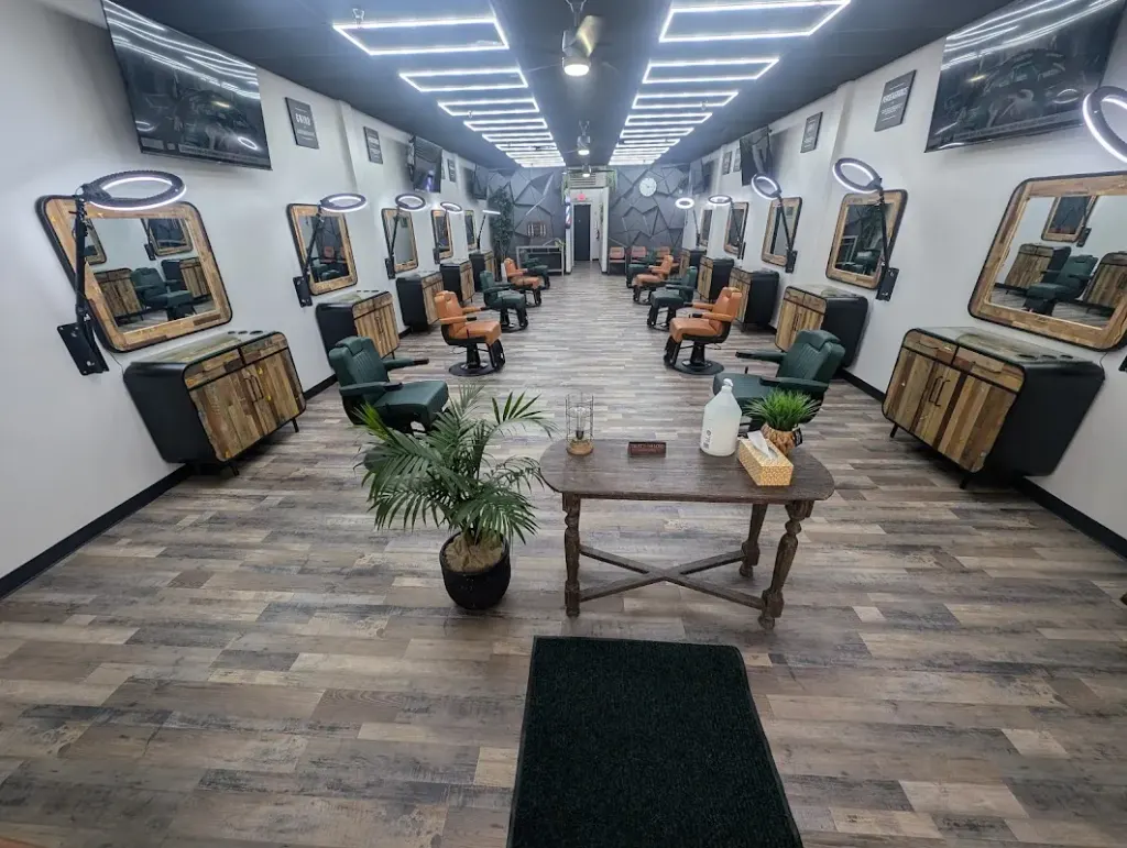 Los Barbers Barbershop — Barber shop in Rincon